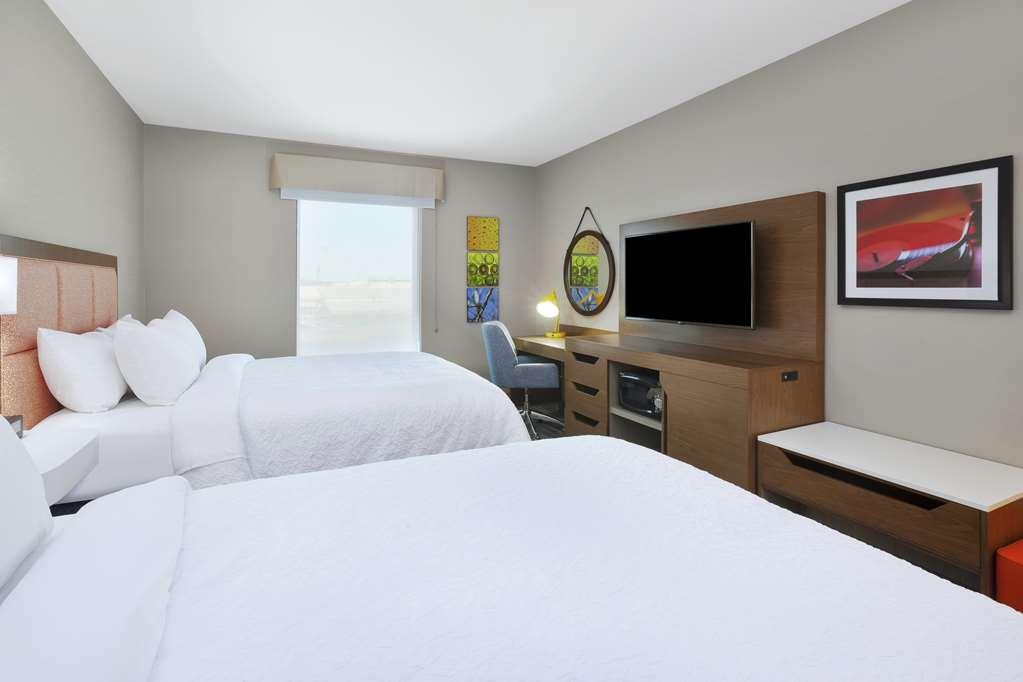 Hampton Inn & Suites Grandville Grand Rapids South Værelse billede